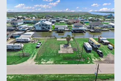 1295 N Crystal Beach Road, Crystal Beach, TX 77650 - Photo 8