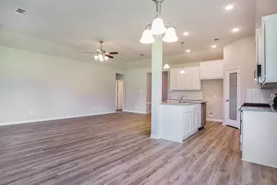 214 Montclaire Drive, West Columbia, TX 77486 - Photo 8