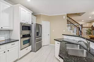 1327 Ella Pl, Houston, TX 77008 - Photo 16