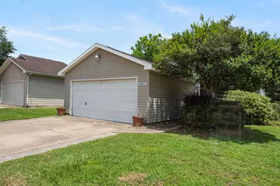 10227 Checkerberry Park Ln, Tomball, TX 77375 - Photo 2