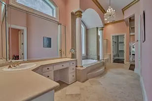 206 N Tranquil Path, The Woodlands, TX 77380 - Photo 18