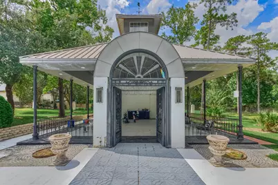 206 N Tranquil Path, The Woodlands, TX 77380 - Photo 8