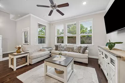 10608 Centre Glade Drive, Houston, TX 77043 - Photo 16