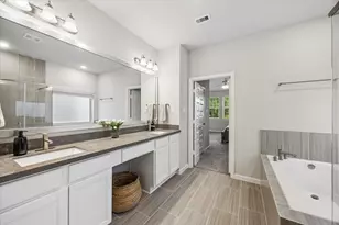 10608 Centre Glade Dr, Houston, TX 77043 - Photo 20