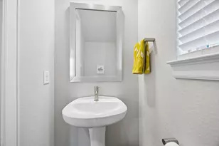 10608 Centre Glade Dr, Houston, TX 77043 - Photo 14