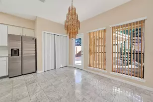 1698 Creekside Dr, Sugar Land, TX 77478 - Photo 14