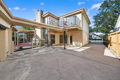 1698 Creekside Drive, Sugar Land, TX 77478 - Photo 42