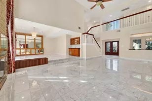 1698 Creekside Dr, Sugar Land, TX 77478 - Photo 10