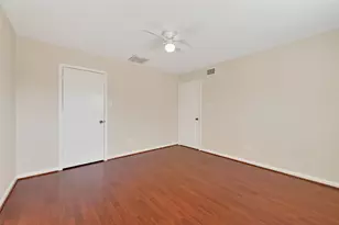 1698 Creekside Dr, Sugar Land, TX 77478 - Photo 28