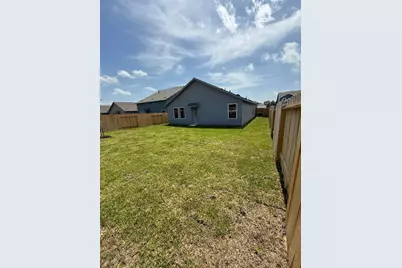 25604 Rose Creek Drive, Cleveland, TX 77328 - Photo 22