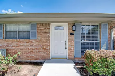 1104 W Tri Oaks Lane #119, Houston, TX 77043 - Photo 2