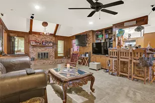 505 Oak Dr, Friendswood, TX 77546 - Photo 2