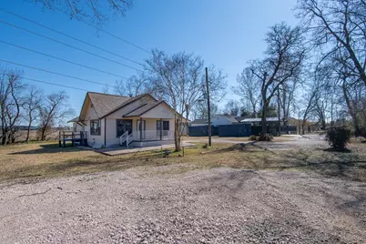 1007 E Main Street, Tomball, TX 77375 - Photo 6