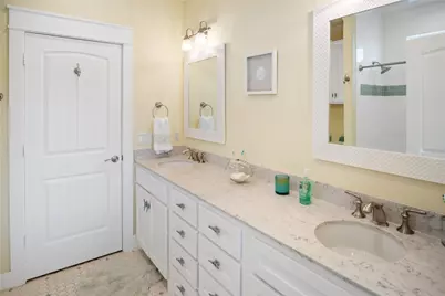 973 Sea Breeze, Crystal Beach, TX 77650 - Photo 26