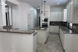 3802 Canary Grass Ln, Houston, TX 77059 - Photo 4