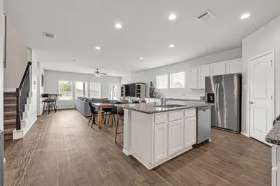 4703 Avellino Base Drive, Katy, TX 77449 - Photo 8