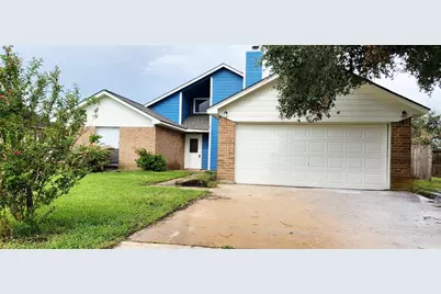 129 Wagon Lane Loop Lane N, Angleton, TX 77515 - Photo 2