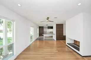 7610 Highmeadow Dr, Houston, TX 77063 - Photo 12