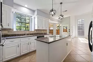 2807 4 Pines Dr, Houston, TX 77345 - Photo 2