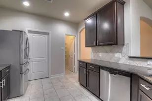 10059 Hyacinth Way, Conroe, TX 77385 - Photo 8
