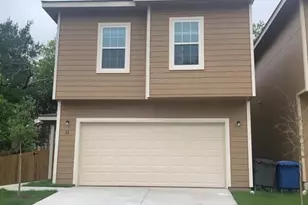 11 Oak Plaza Plaza, San Antonio, TX 78216 - Photo 1