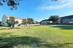 8318 Greys Ln, Houston, TX 77095 - Photo 18