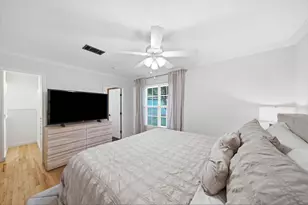 3326 Cloverdale St, Houston, TX 77025 - Photo 10