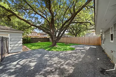 3326 Cloverdale Street, Houston, TX 77025 - Photo 18
