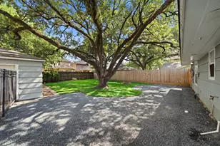 3326 Cloverdale St, Houston, TX 77025 - Photo 18
