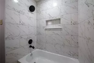 1011 Twinbrooke Dr, Houston, TX 77088 - Photo 18