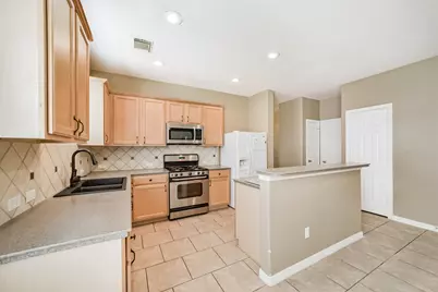 12855 Whistling Springs Drive, Humble, TX 77346 - Photo 14