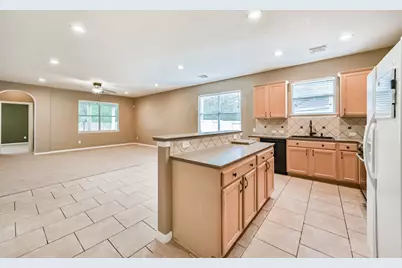 12855 Whistling Springs Drive, Humble, TX 77346 - Photo 18