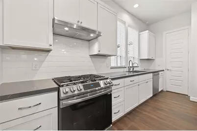 2712 Grand Fountains Drive #H, Houston, TX 77054 - Photo 20