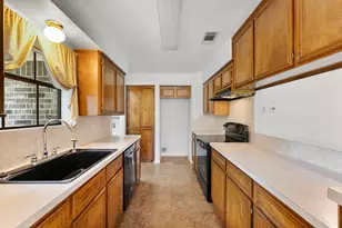 202 Sunset Blvd, Conroe, TX 77303 - Photo 16