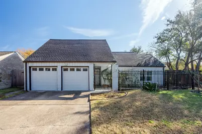 2111 Gray Falls Drive, Houston, TX 77077 - Photo 2