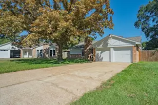 7903 Waxleaf Dr, Humble, TX 77338 - Photo 2