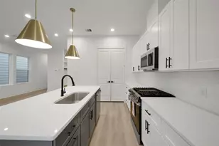 7618 Inwood Hls Ln, Houston, TX 77088 - Photo 8