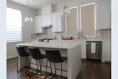 2802 Grand Fountains Drive #E, Houston, TX 77054 - Photo 12