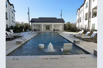 2802 Grand Fountains Drive #E, Houston, TX 77054 - Photo 2