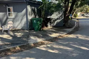 1922 Vassar St, Houston, TX 77098 - Photo 4