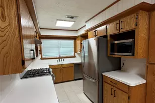 922 Hector Ave, Pasadena, TX 77502 - Photo 10