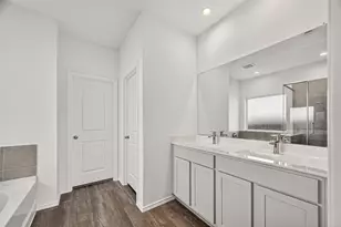 318 Springfield Shrs Ct, Crosby, TX 77532 - Photo 38