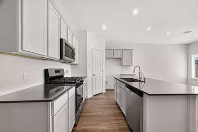 318 Springfield Shores Court, Crosby, TX 77532 - Photo 18