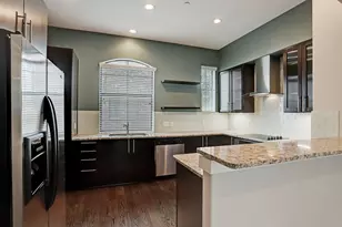 2110 Shearn St, Houston, TX 77007 - Photo 6