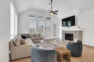 2211 Cherry Brg Ln, Tomball, TX 77375 - Photo 10