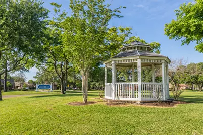 803 W Peach Hollow Circle, Pearland, TX 77584 - Photo 44