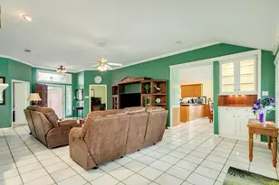803 W Peach Hollow Cir, Pearland, TX 77584 - Photo 10