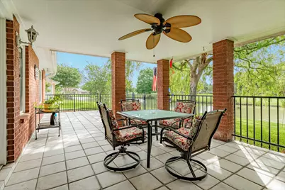 803 W Peach Hollow Circle, Pearland, TX 77584 - Photo 4