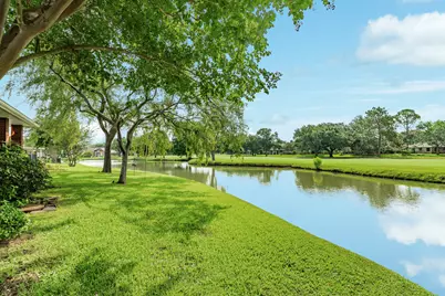 803 W Peach Hollow Circle, Pearland, TX 77584 - Photo 34