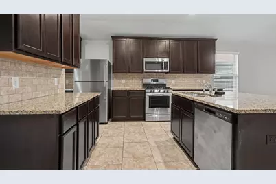 4014 Emperor Valley Lane, Baytown, TX 77521 - Photo 8
